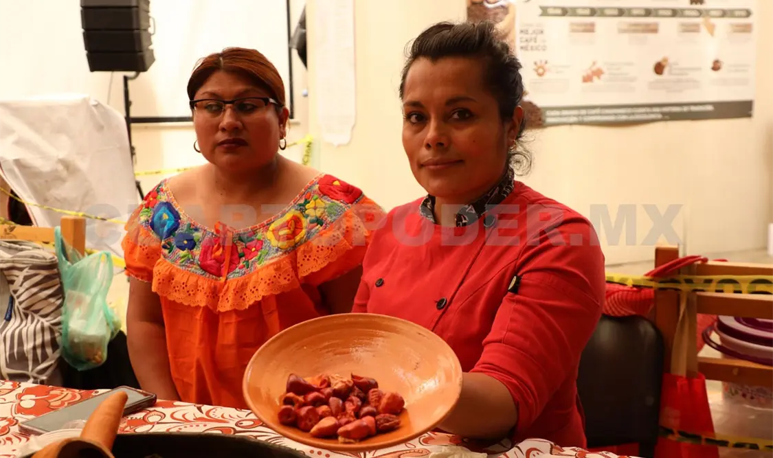 Cocineras tradicionales montaron una exposición gastronómica. Carlos López / CP