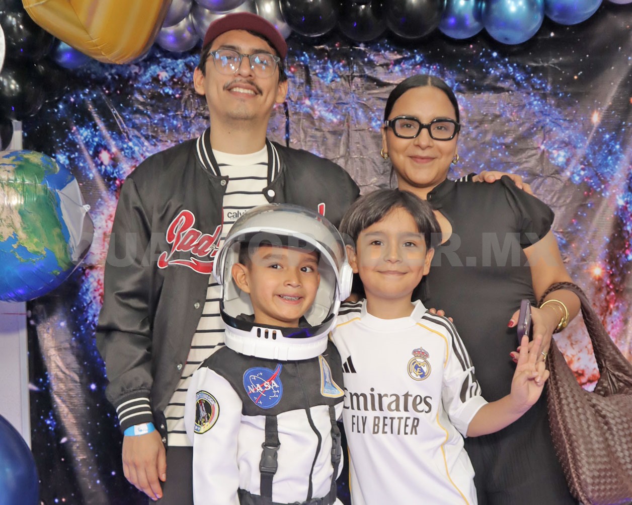 Roberto cumple 8 años