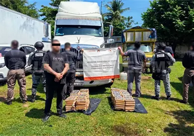 Aseguran 171 kilos de cocaína en tráiler Aseguran 171 kilos de cocaína en tráiler