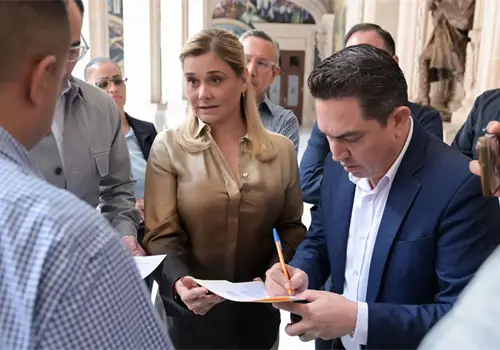 Detienen al exfiscal relacionado al caso CIA