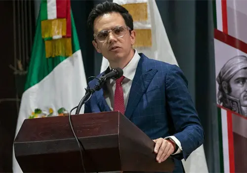 Renuncia Rodrigo Reyes a Secretar&iacute;a General