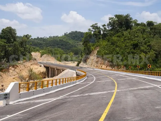 G&oacute;mez: avanza Ruta de las Culturas Mayas