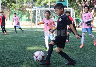 Dinoestudiantes vence en fecha pendiente Dinoestudiantes vence en fecha pendiente