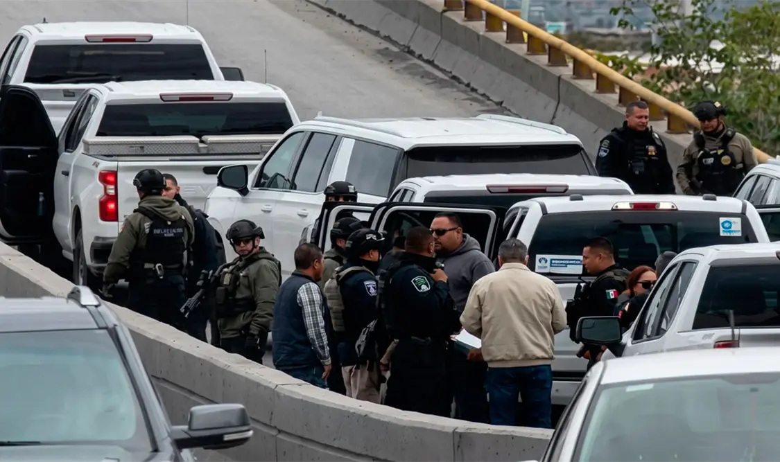 Detienen a exfiscal César Jáuregui