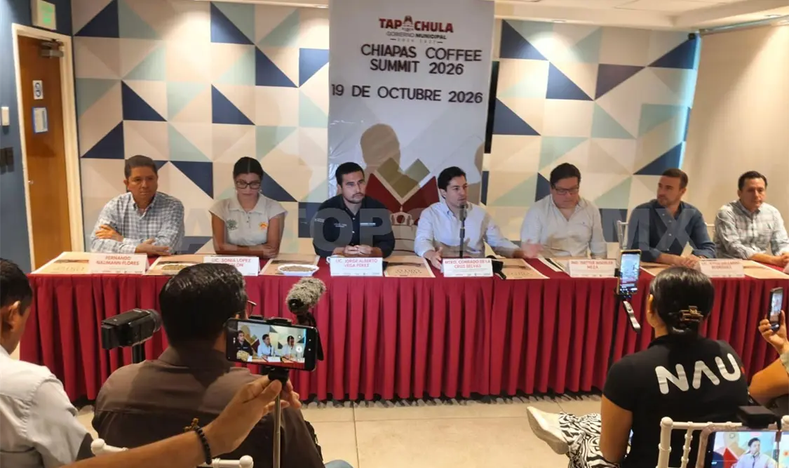 De la Cruz Selvas reconoció el respaldo del alcalde de Tapachula, Yamil Melgar Bravo. Rafael Victorio / CP