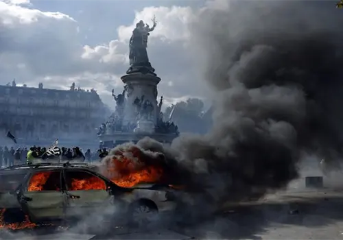 Firme Francia contra los saqueos y endurece medidas Firme Francia contra los saqueos y endurece medidas