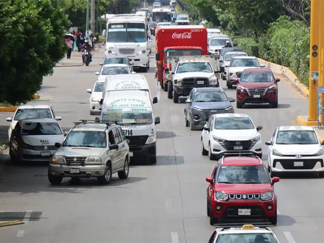 Se pierden hasta 129 horas al a&ntilde;o en el tr&aacute;fico