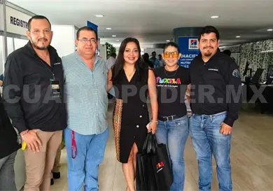 Reciben a profesionales de la medicina veterinaria