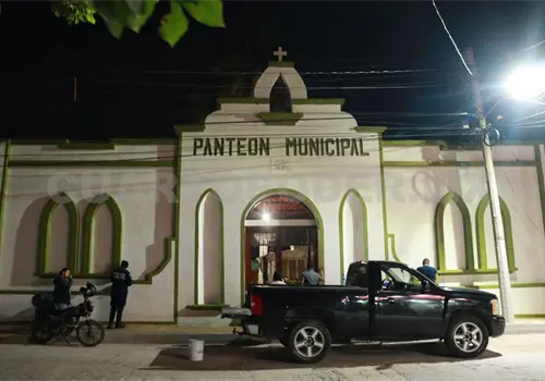 Renuevan camposanto para recibir a visitantes