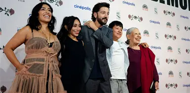 Ceniza en la boca de Diego Luna