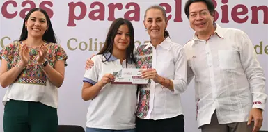 Apoyo permite que entren a prepa 400 mil jóvenes Apoyo permite que entren a prepa 400 mil jóvenes