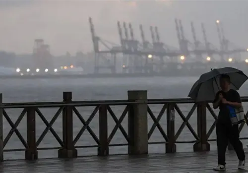 Tifón Champi deja al menos un muerto y 163 heridos Tifón Champi deja al menos un muerto y 163 heridos