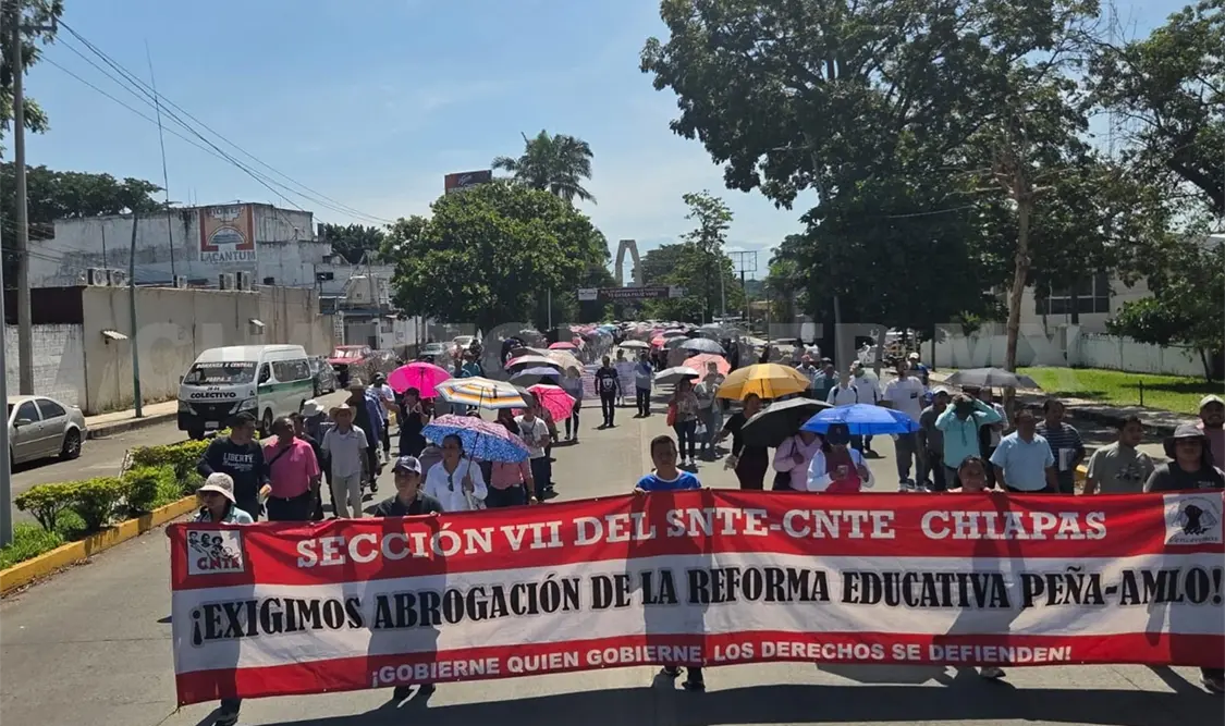 Se espera que al menos 5 mil maestros viajen a la capital del estado. Ramón García / CP