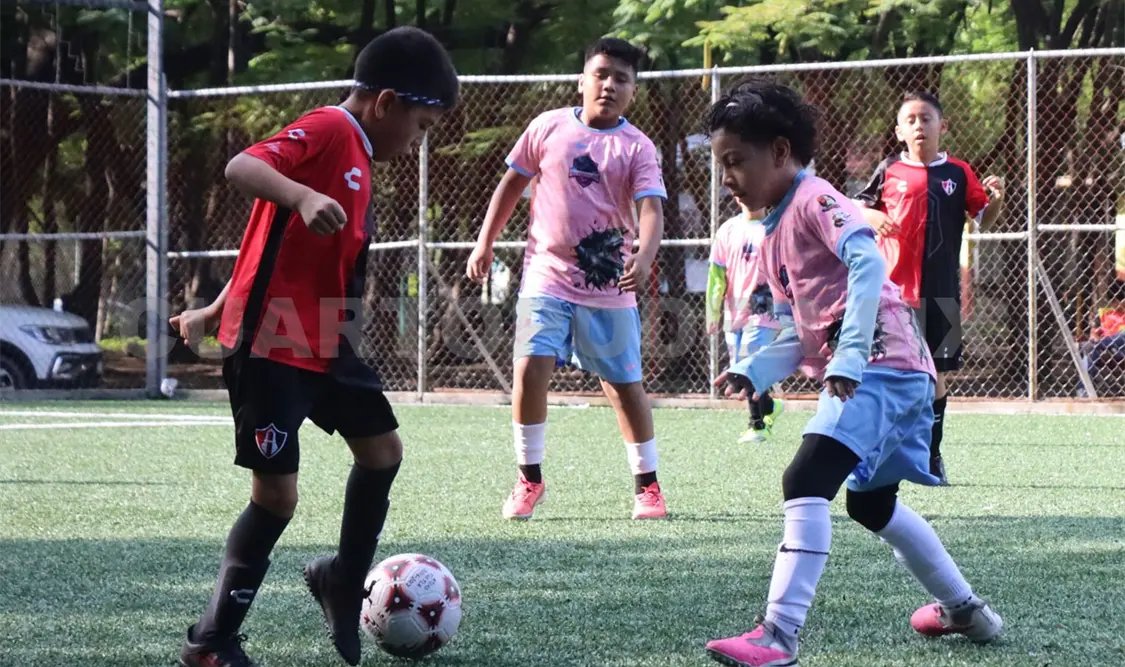 Los jugadores de Atlas FC Tuxtla Gutiérrez se preparan para disputar la jornada 6 del Torneo de la Amistad. Diego Pérez/CP