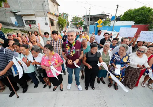 Apertura Torres nueva vialidad en Las Casitas