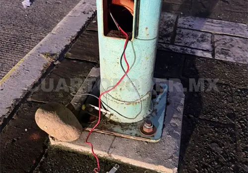 Robo de cableado provoca daños en alumbrado público Robo de cableado provoca daños en alumbrado público