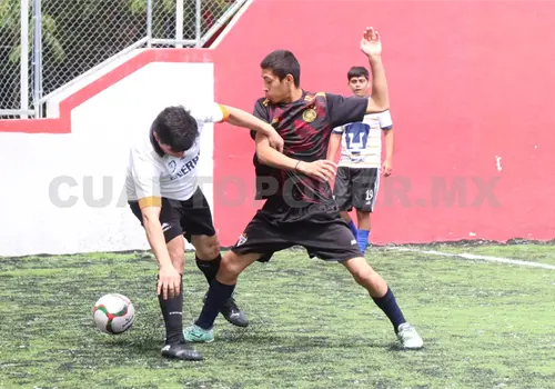 Ice Cars y Cayuco reparten puntos
