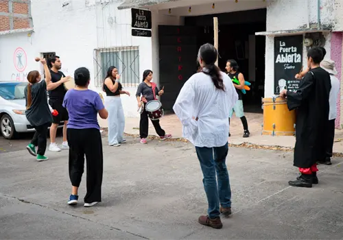 Confines llevar&aacute; el teatro a la calle