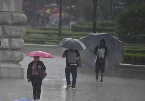 Huracán Vance provocará lluvias muy fuertes Huracán Vance provocará lluvias muy fuertes