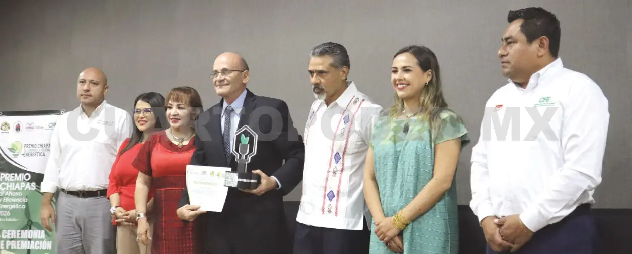 El presídium estuvo integrado por la presidenta del H. Congreso del Estado, diputada Marcela Castillo Atristain; el secretario de Gobernación, Dr. Jorge Enrique Hernández Bielma, y la secretaria de Medio Ambiente e Historia Natural, Mtra. Malena Torres Abarca.