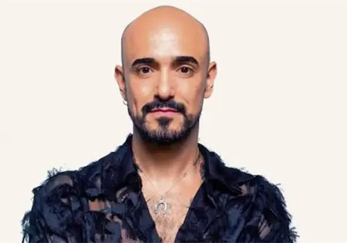 Abel Pintos va contra el aburrimiento
