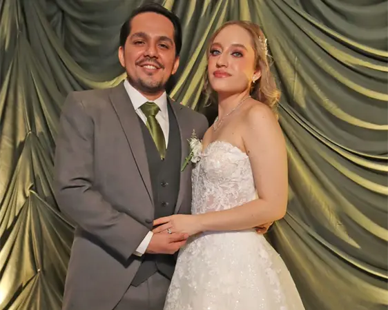 Karla y Daniel contraen nupcias Karla y Daniel contraen nupcias