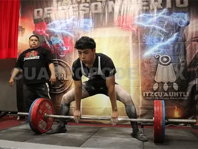 Fuerza y talento en Campeonato de Peso Muerto Fuerza y talento en Campeonato de Peso Muerto