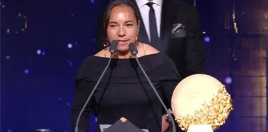 Charlyn Corral gana el Bal&oacute;n de Oro