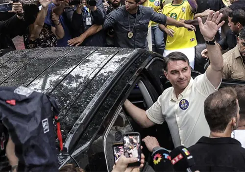 Huye Bolsonaro a EUA, Trump listo para protegerlo Huye Bolsonaro a EUA, Trump listo para protegerlo