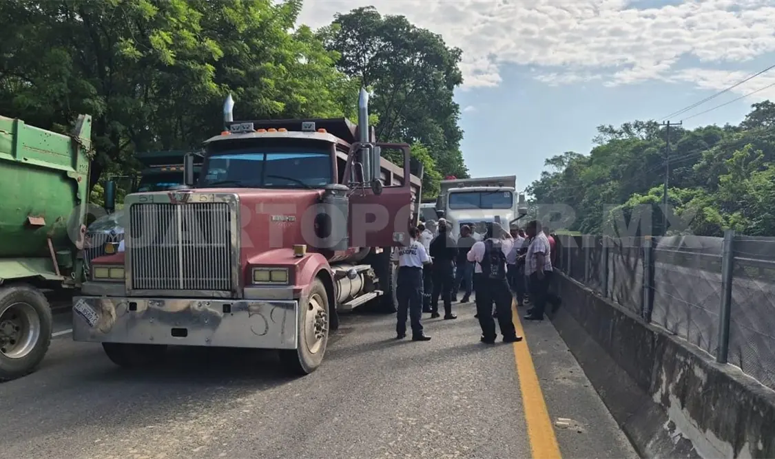 Al señalar no ser tomados en cuenta para obras, deciden bloquear. Ramón García / CP
