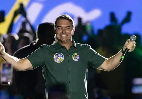 Se proclama Bolsonaro presidente de Brasil en EUA