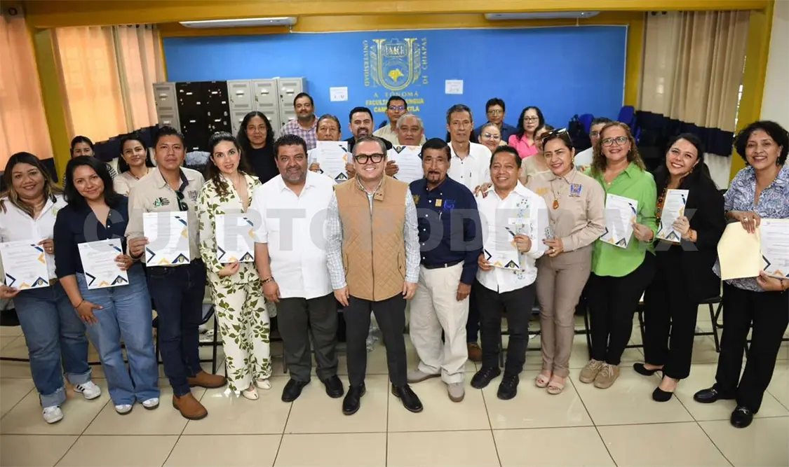 Entregaron los documentos que acreditan las recategorizaciones de Asignatura A a Asignatura B. Cortesía