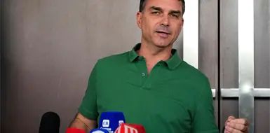 Aliados de Fl&aacute;vio rechazan su denuncia de fraude