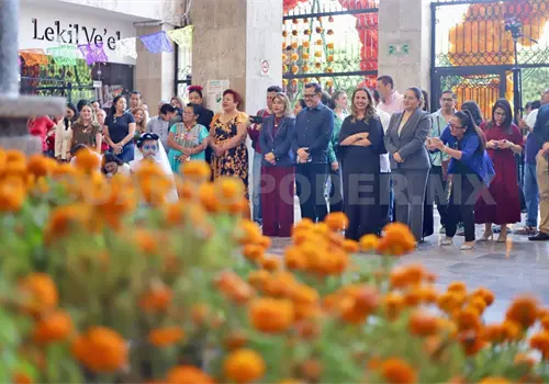 Congreso celebra a los fieles difuntos