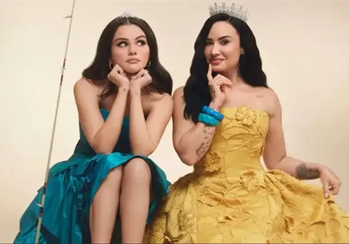 Recrean sus años como princesas Recrean sus años como princesas