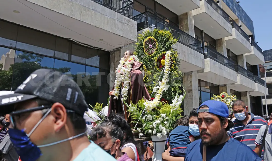 En Tuxtla, San Pascual Bailón es uno de los santos más venerados, cada año decenas acuden a su fiesta. Diego Pérez / CP