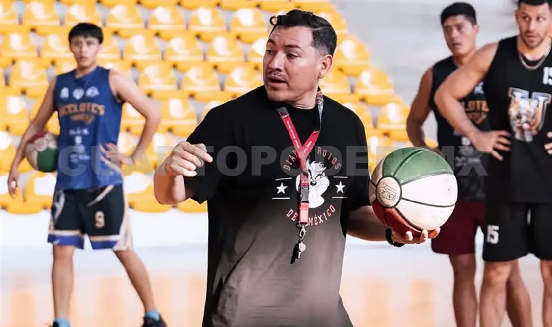 Jhovanny García tendrá su primera prueba como entrenador de los universitarios, en la recta final de la temporada regular. Cortesía