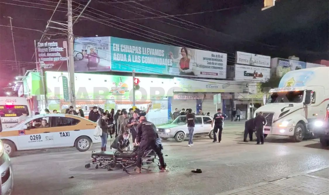 El motociclista atropelló a una adolescente de 16 años, la cual quedó malherida. Juan Orel / CP